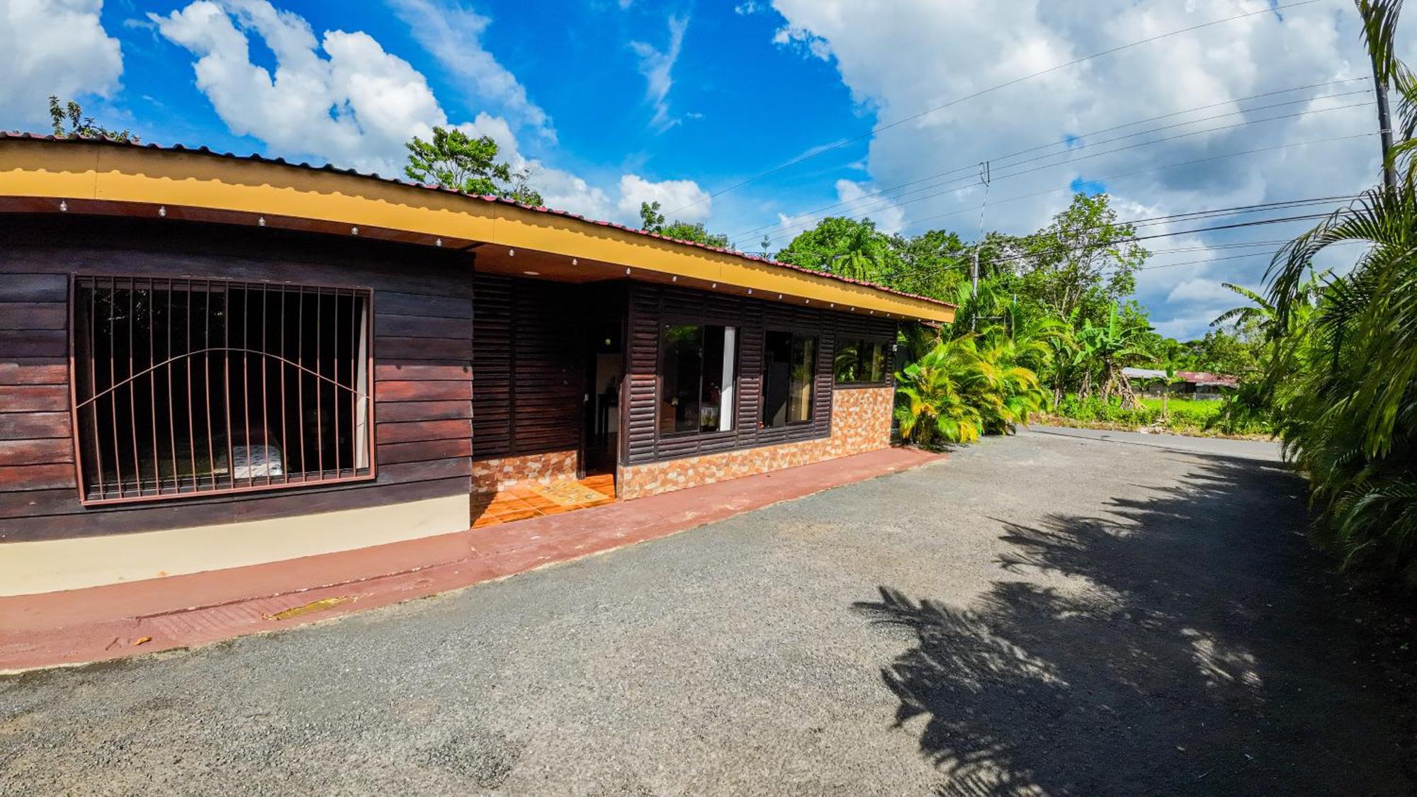 Bungalows Las Iguanas Arenal Volcano Ла Фортуна Экстерьер фото